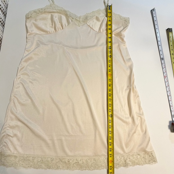 VINTAGE 70s nylon lace midi dress slip full length midi lingerie layer nightgown - Picture 13 of 13